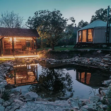 Klidny Kout Glamping Hotel Vysoke Myto Exterior photo