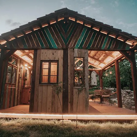 Klidny Kout Glamping Hotel Vysoke Myto Exterior photo