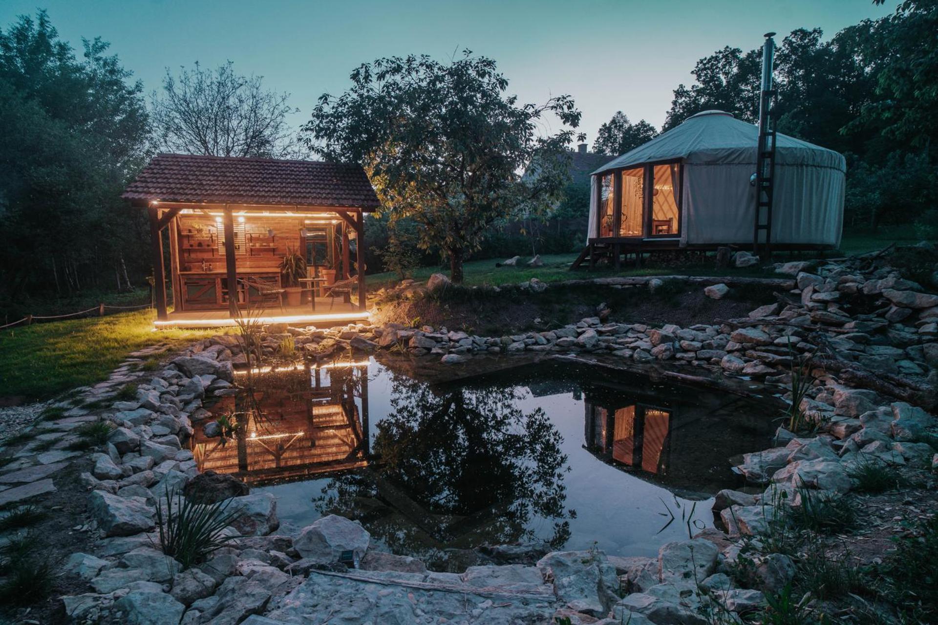 Luxury tent Klidny Kout Glamping