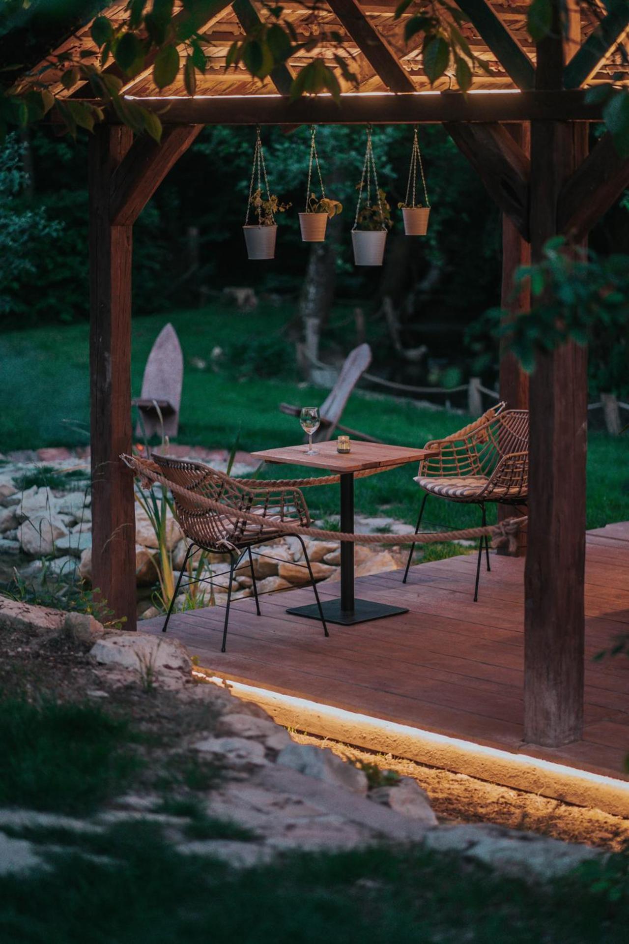 Klidny Kout Glamping Luxury tent